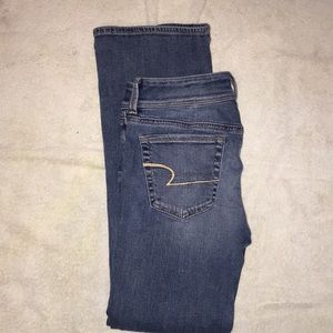 AE jeans size 4 Short